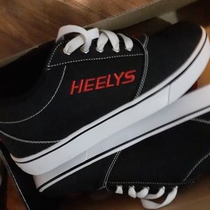 Mens heeleys